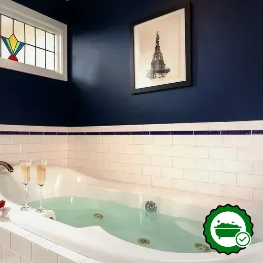 In-room jacuzzi at Cornerstone Bed & Breakfast in Philadelphia