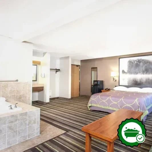 Super 8 by Wyndham Richlands / Claypool Hill Area