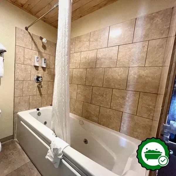 Beartooth Hideaway Inn & Cabins