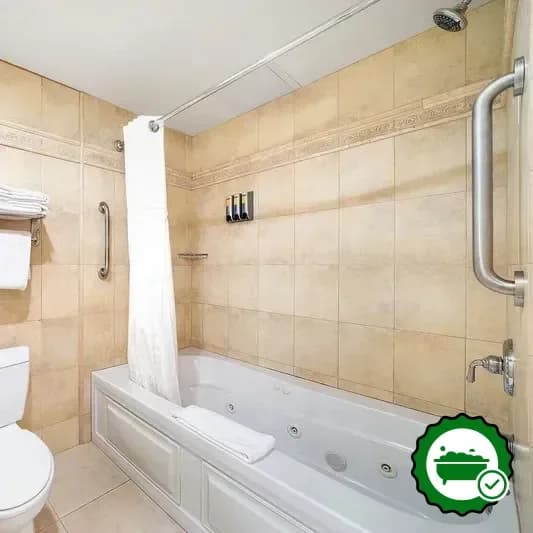 Hotels with jacuzzi in room in San Clemente