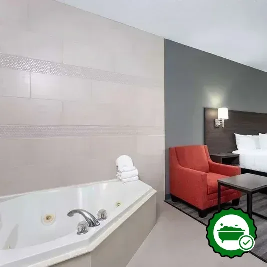 Hotels with jacuzzi in room in Sellersburg