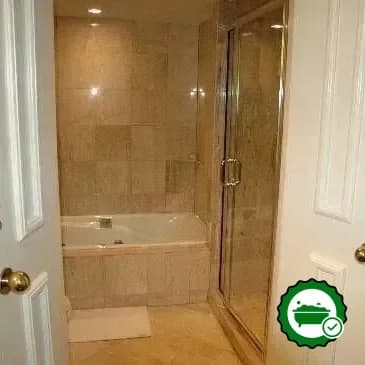 Hotels with jacuzzi in room in Shreveport