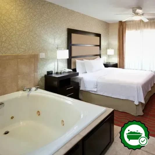 Hotels with jacuzzi in room in Sioux Falls