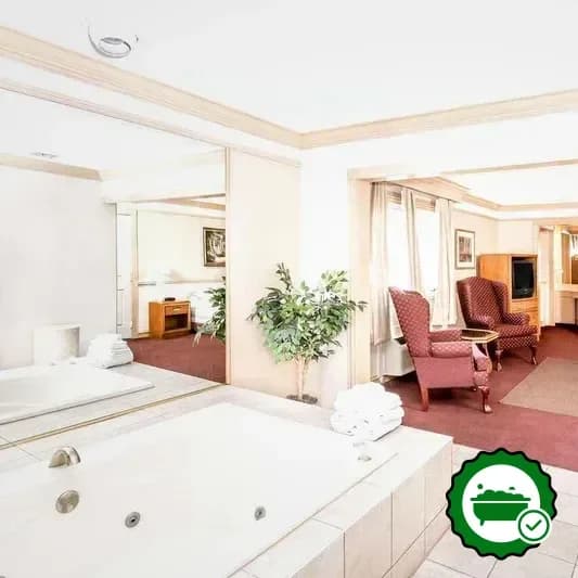 Hotels with jacuzzi in room in South Sioux City