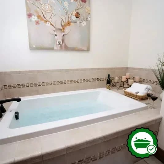 Jetted bathtub