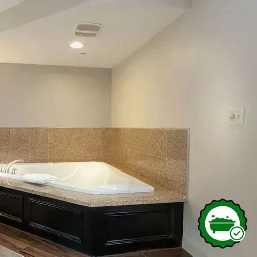 Hotels with jacuzzi in room in Warrington