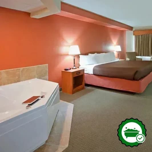 Hotels with jacuzzi in room in Wetmore