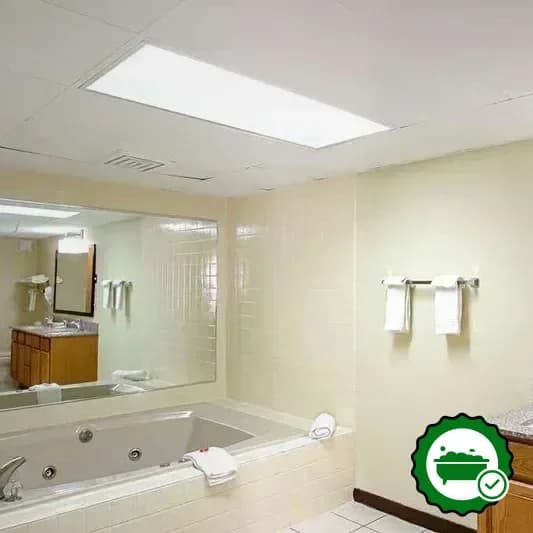 Jetted bathtub