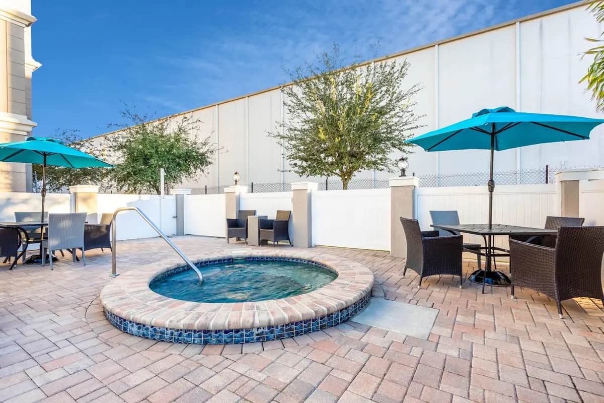 Shared outdoor hot tub at La Quinta Inn & Suites by Wyndham Tampa Central