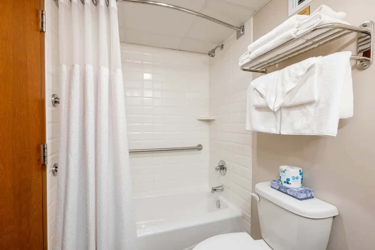 In-room jacuzzi tub at Lodge Of The Ozarks in Branson, MO