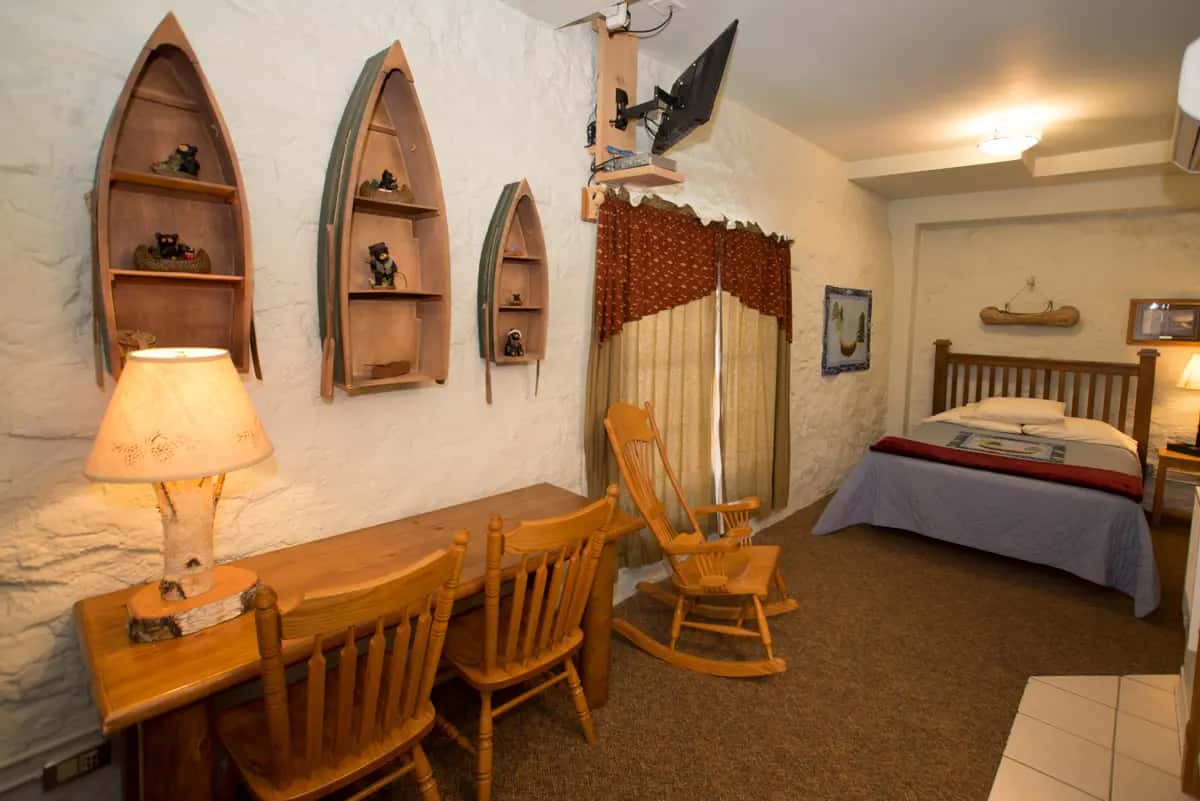 In-room jacuzzi tub at Stone Mill Hotel & Suites in Lanesboro, MN
