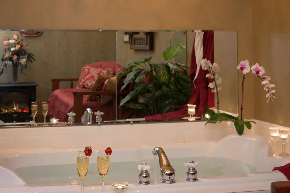 In-room hot tub at Sutherland House Victorian Bed & Breakfast in Canandaigua, NY