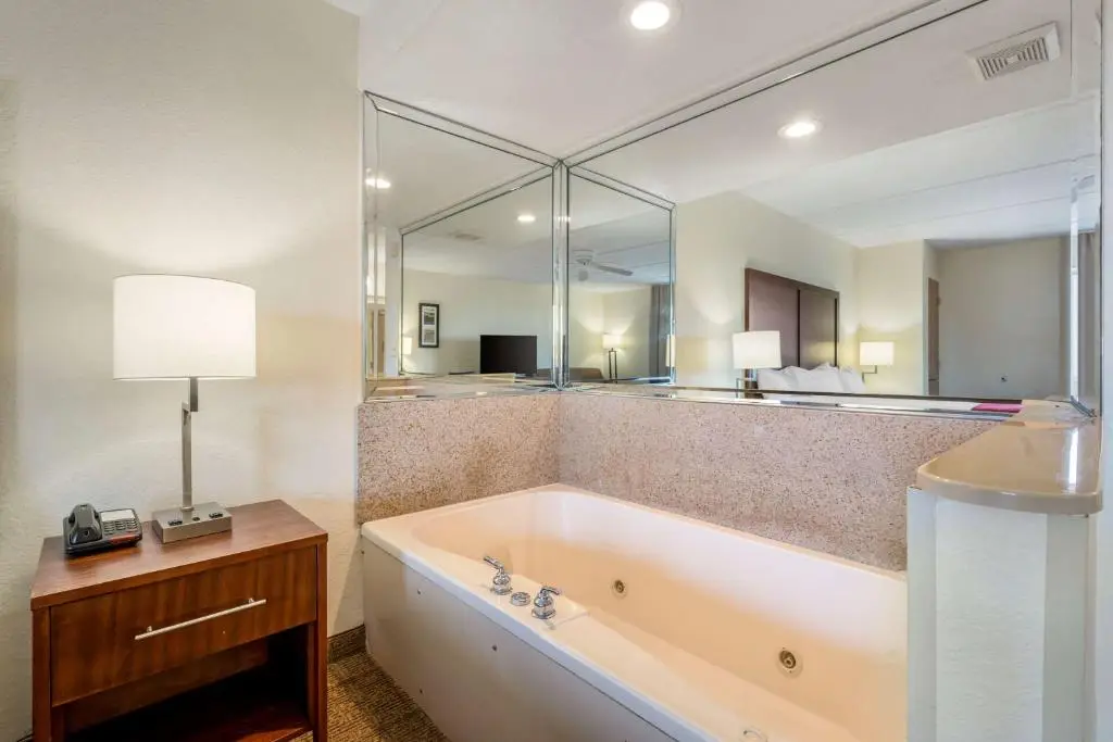 Comfort Inn Kissimmee-Lake Buena Vista South hotel photo 1 in Kissimmee, Florida